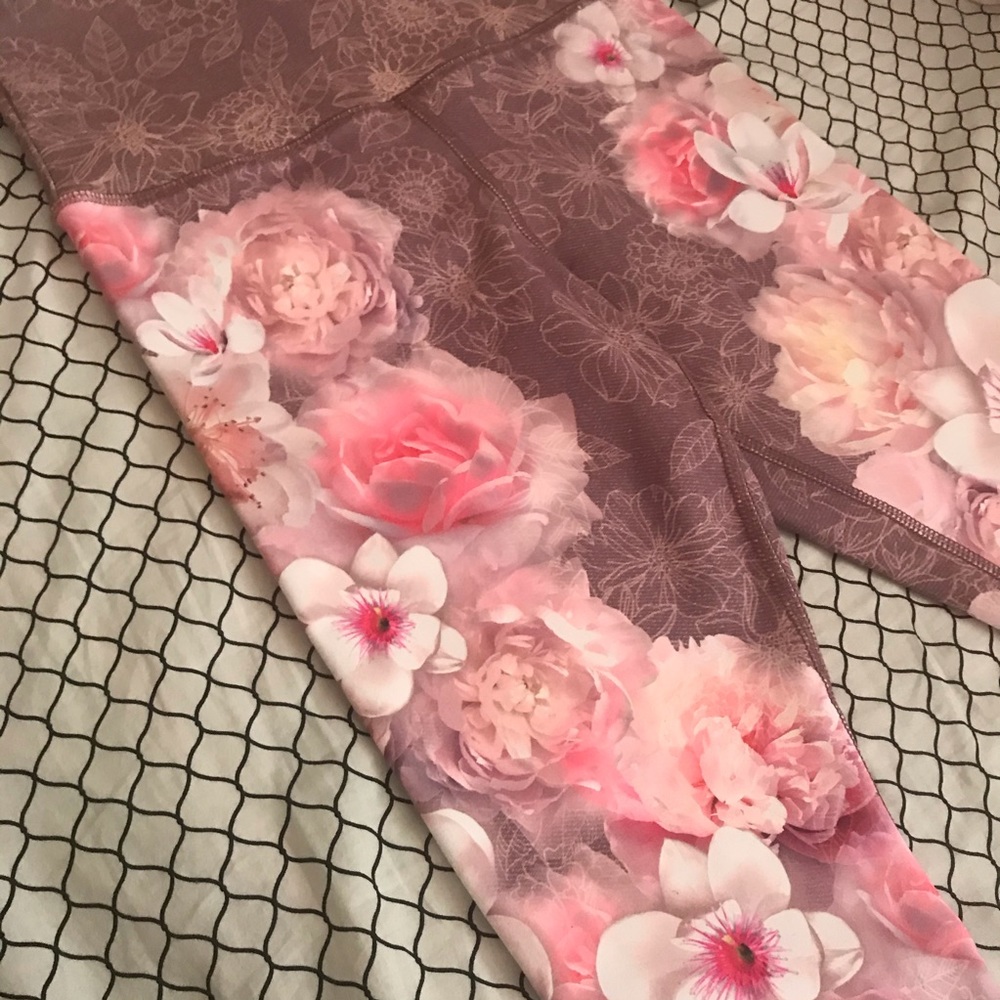 NWT Workout Leggings